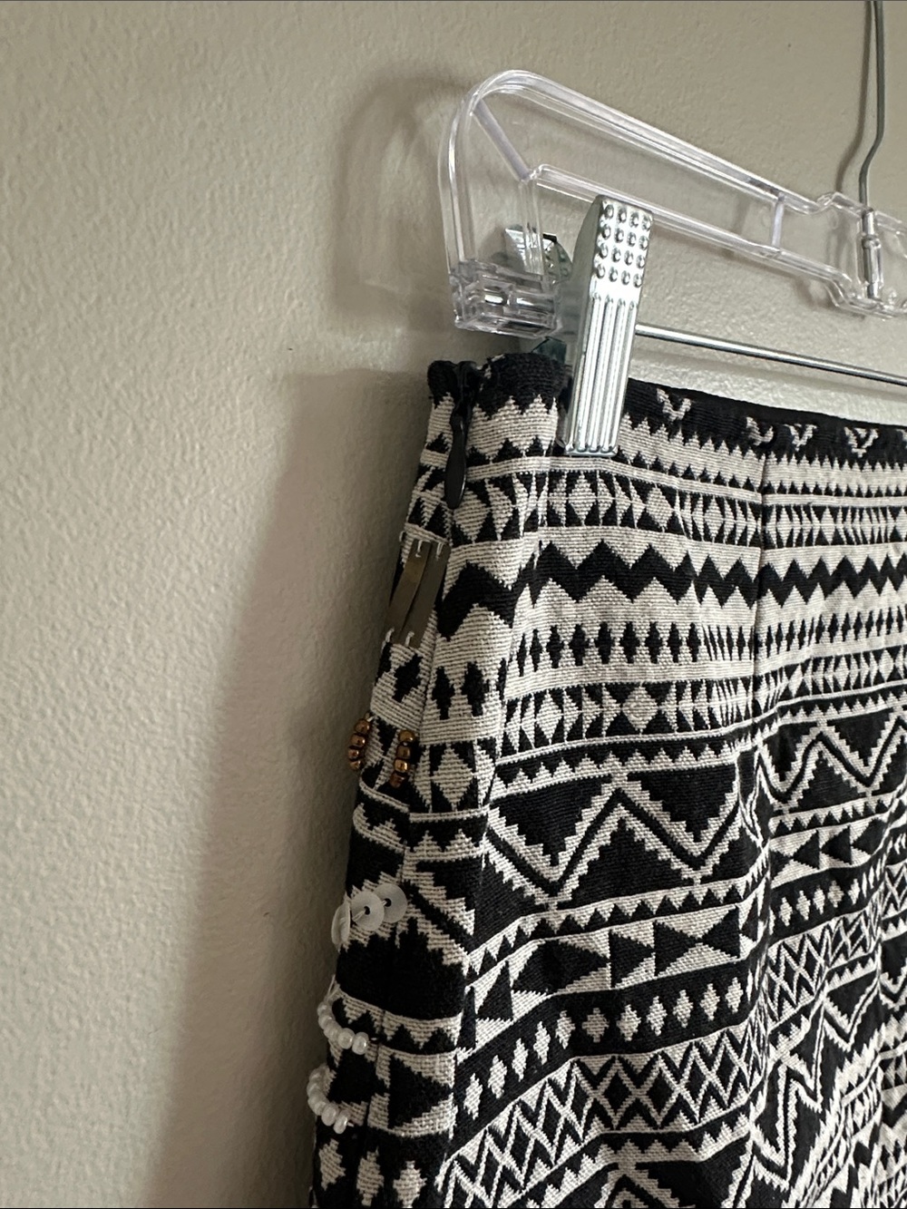Woven beaded mini skirt - Picture 7 of 7